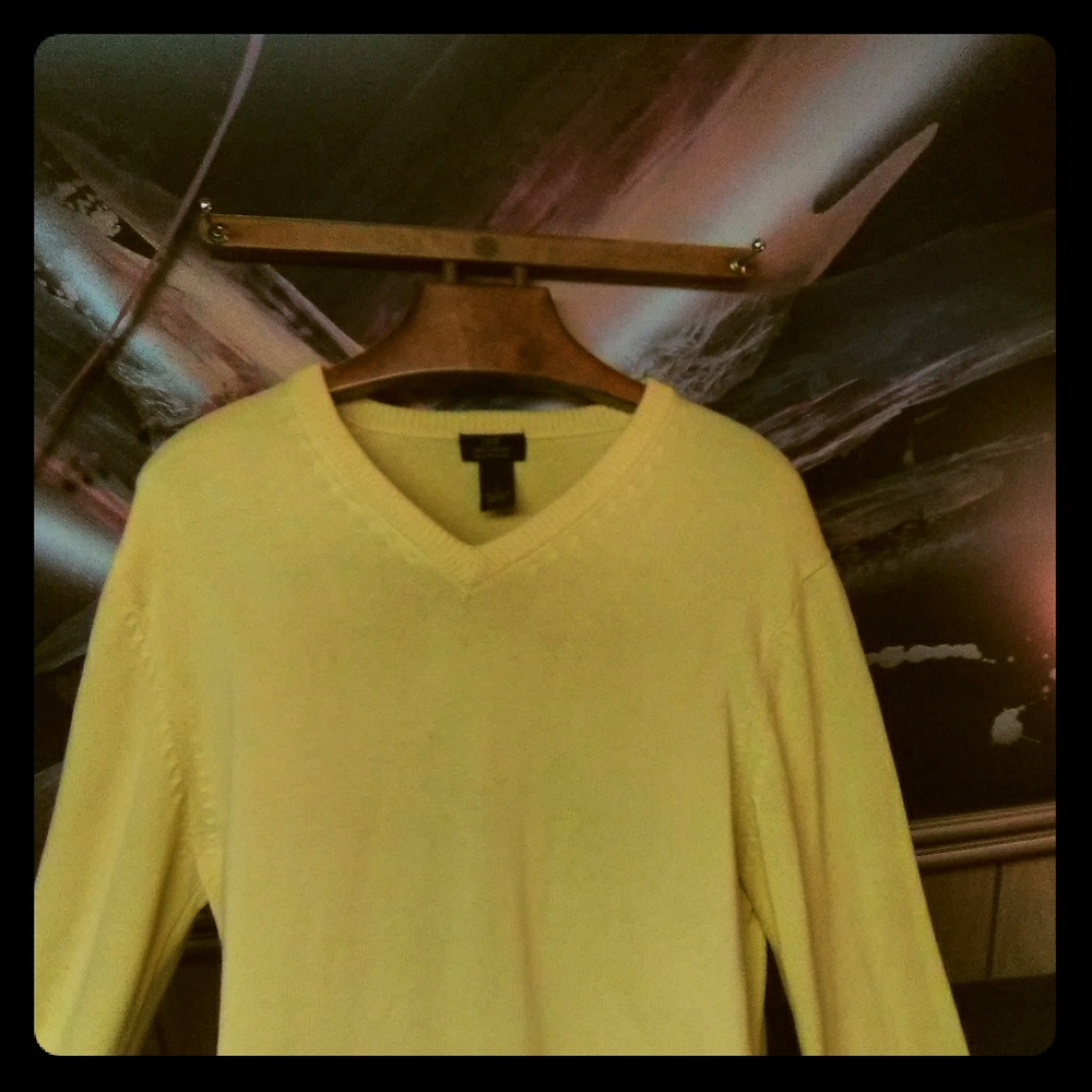 "346" Yellow Brooks Brothers V- neck sweater